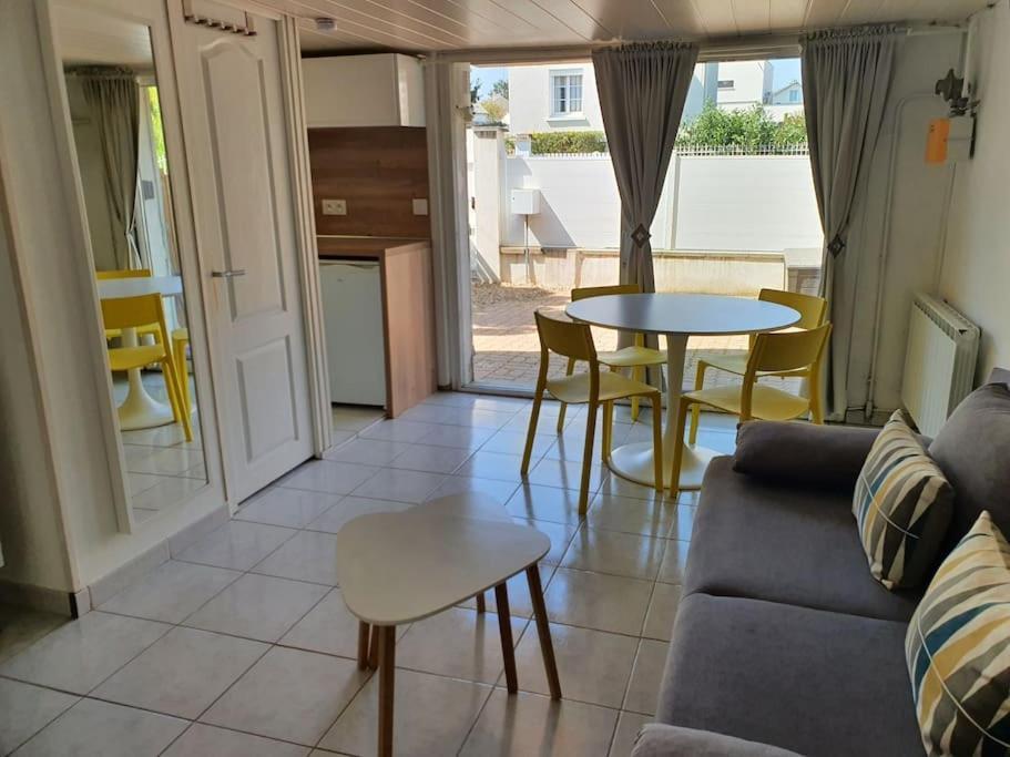 Logement Amboise Centre Avec Terrasse Privee Eksteriør bilde