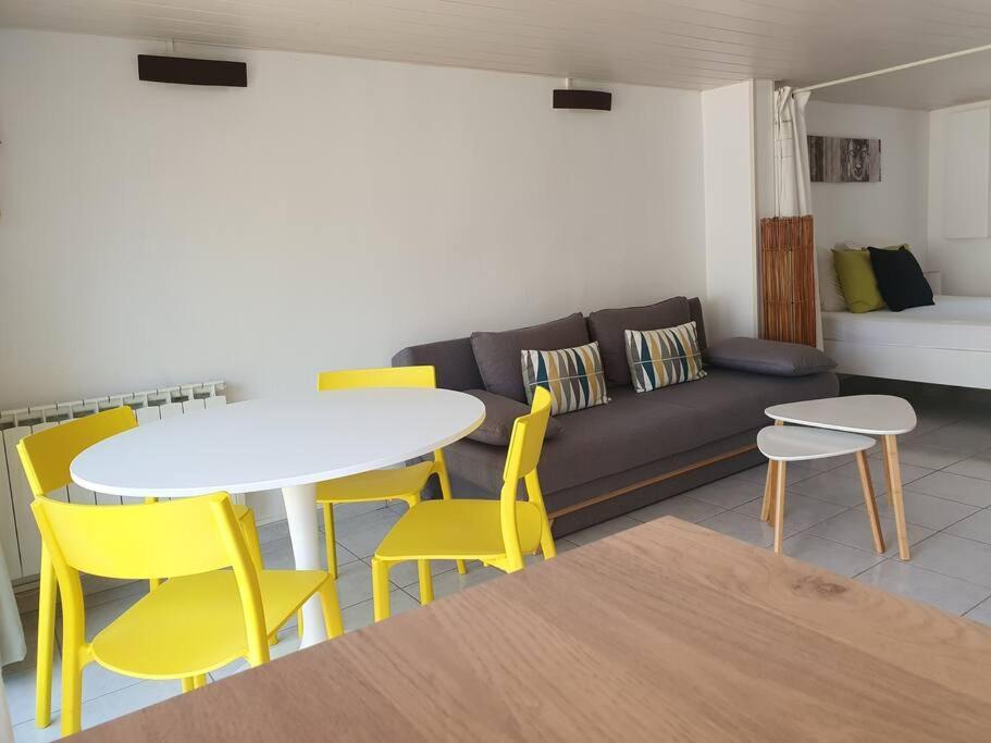 Logement Amboise Centre Avec Terrasse Privee Eksteriør bilde
