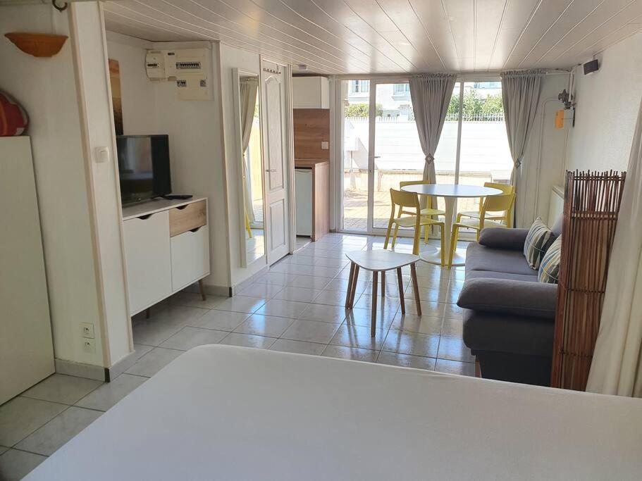 Logement Amboise Centre Avec Terrasse Privee Eksteriør bilde